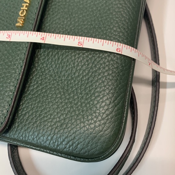 Like New Michael Kors Green Leather Crossbody Bag - Picture 13 of 14